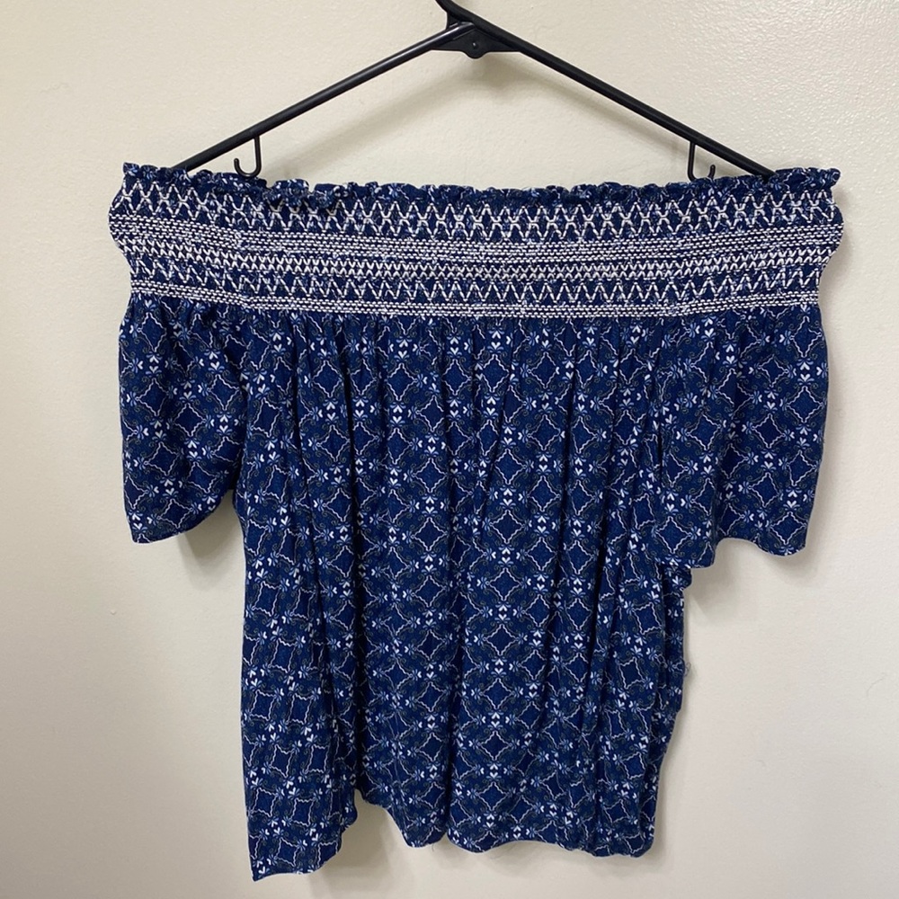 Ladies blue off the shoulder top